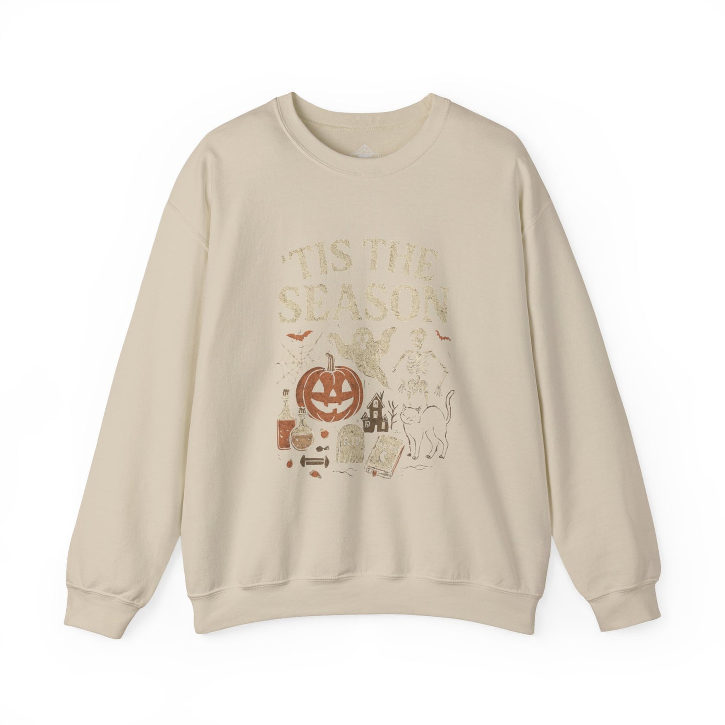 ‘Tis the Season Halloween T‑Shirt | Vintage Spooky Season Shirt with Ghost, Skeleton & Pumpkin | Retro Halloween Graphic Tee for Fall