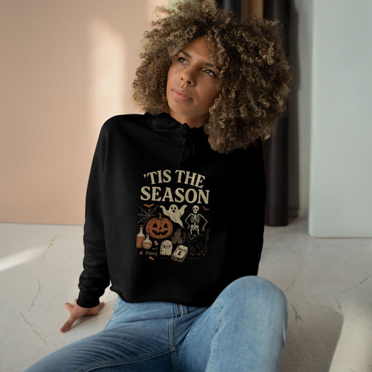 ‘Tis the Season Halloween T‑Shirt | Vintage Spooky Season Shirt with Ghost, Skeleton & Pumpkin | Retro Halloween Graphic Tee for Fall