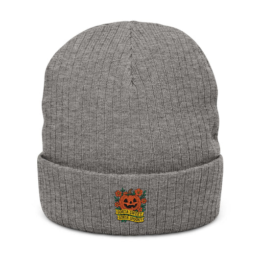 Cute Pumpkin Design – Sorta Sweet, Sorta Spooky Halloween Artwork Knit Cap