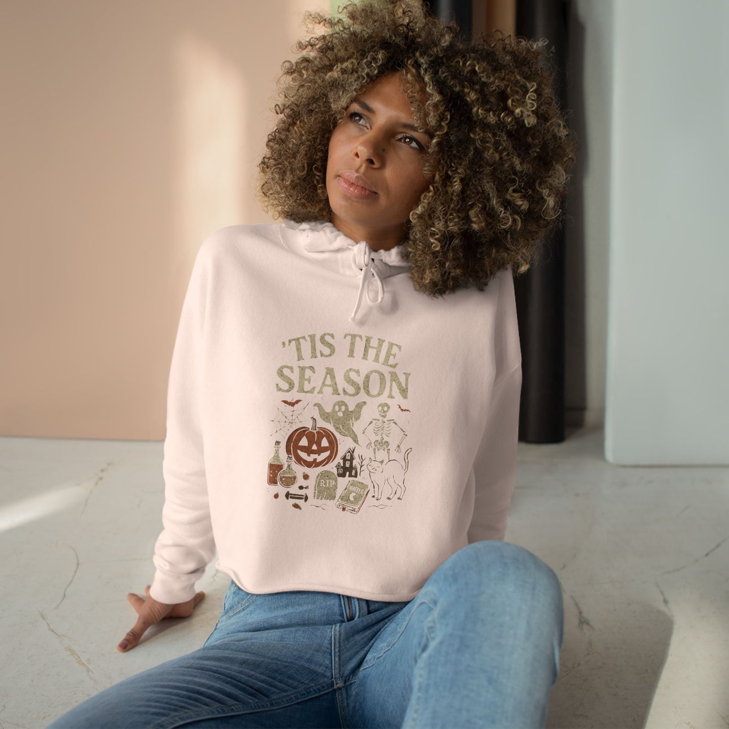 ‘Tis the Season Halloween T‑Shirt | Vintage Spooky Season Shirt with Ghost, Skeleton & Pumpkin | Retro Halloween Graphic Tee for Fall