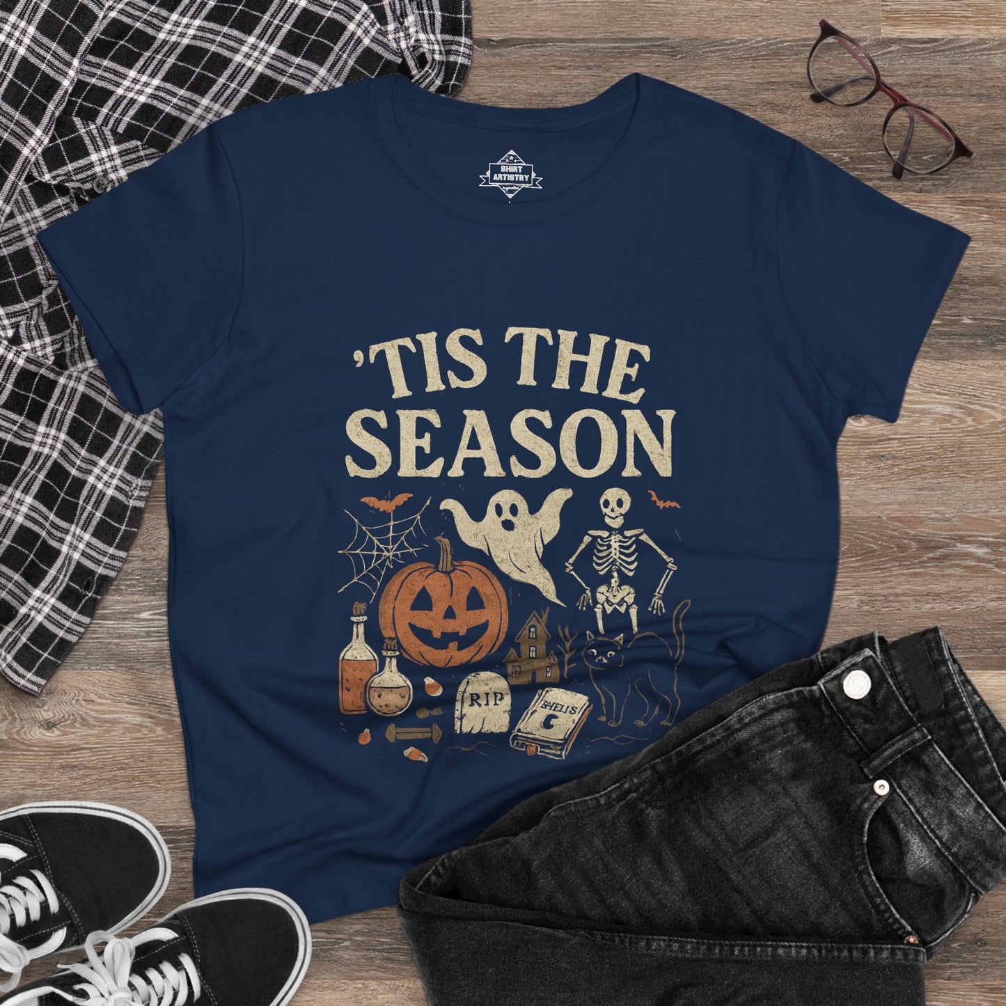 ‘Tis the Season Halloween T‑Shirt | Vintage Spooky Season Shirt with Ghost, Skeleton & Pumpkin | Retro Halloween Graphic Tee for Fall