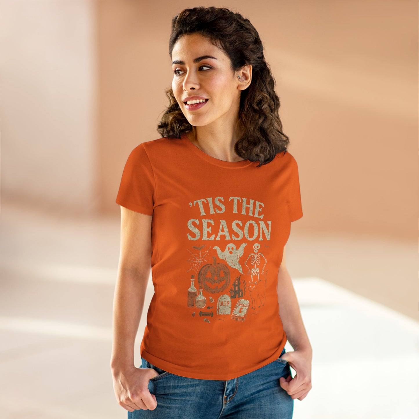 ‘Tis the Season Halloween T‑Shirt | Vintage Spooky Season Shirt with Ghost, Skeleton & Pumpkin | Retro Halloween Graphic Tee for Fall