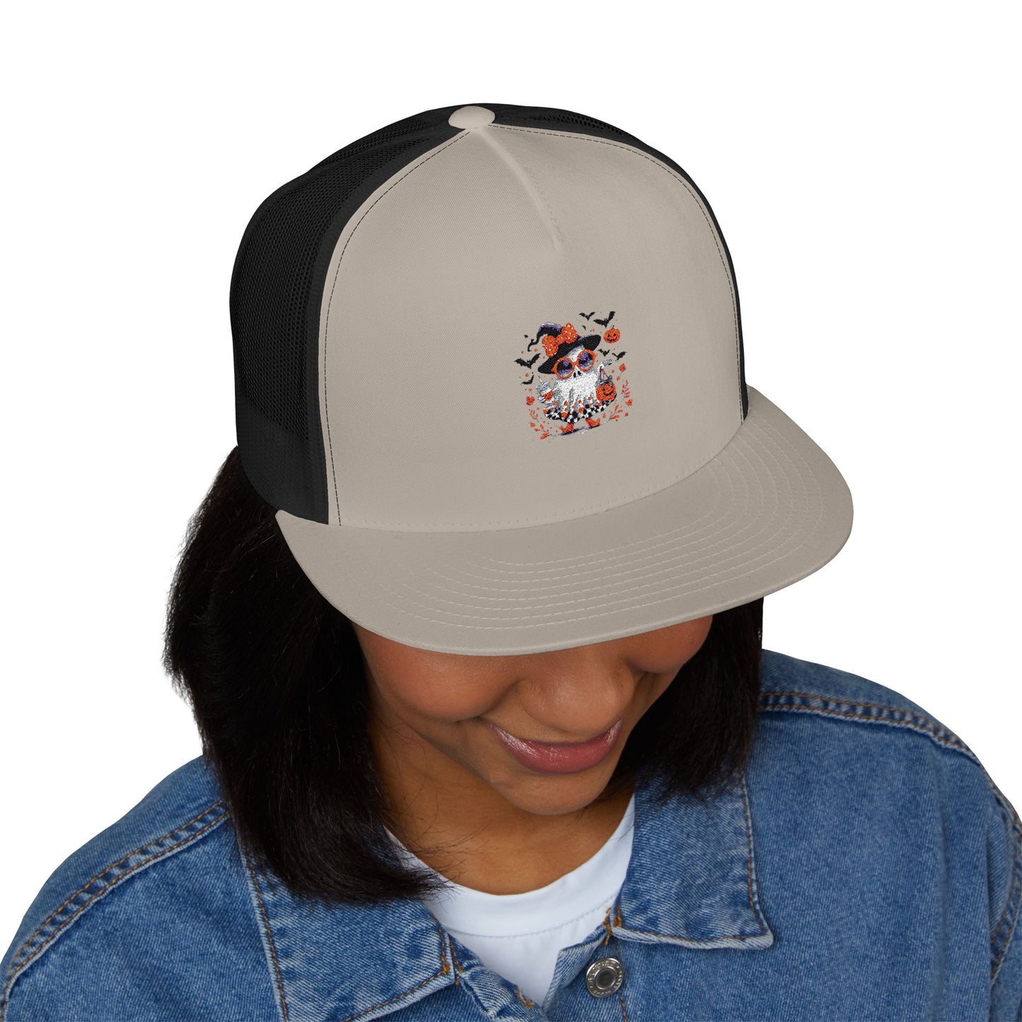 Cute Halloween Ghost T-Shirt | Trendy Witch Ghost Outfit | Spooky Fall Shirt for Women | Pumpkin Aesthetic Halloween Apparel Gift 5 Panel Trucker